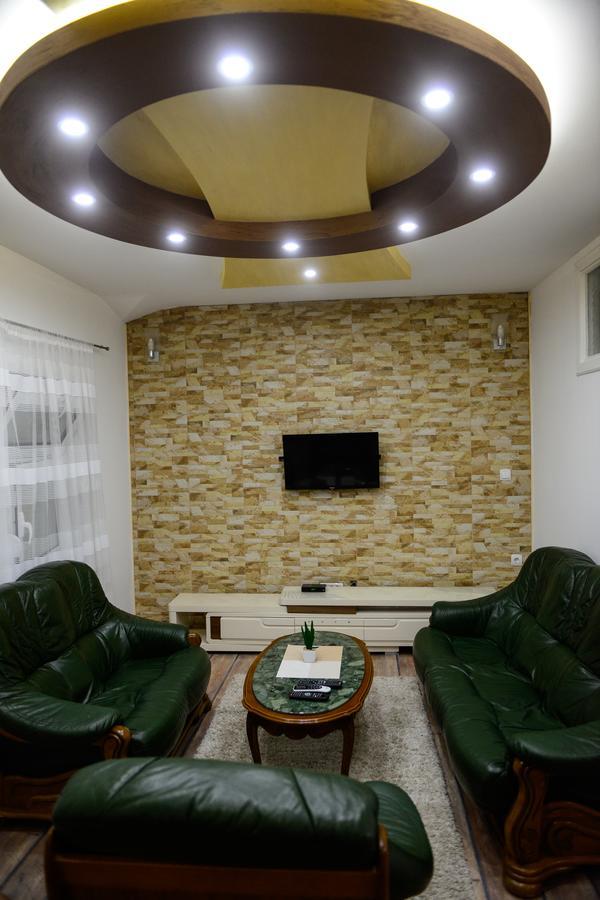Apartments Mm Niksic Exterior photo